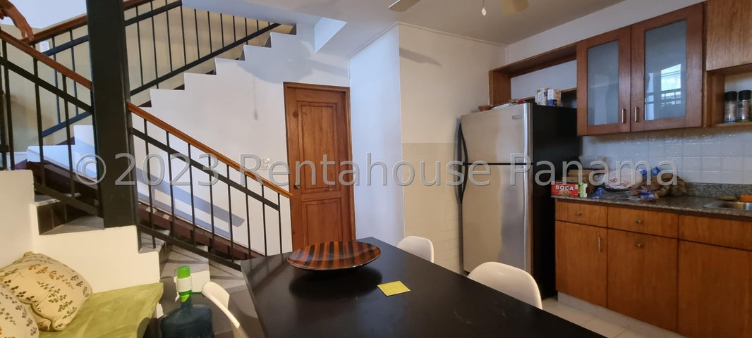 Stylish Loft Apartment for Rent in Casco Antiguo